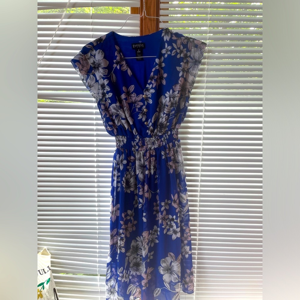 Women midi Floral dress- size 6